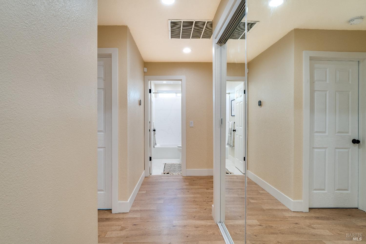 Detail Gallery Image 21 of 25 For 1228 De Meo St, Santa Rosa,  CA 95407 - 3 Beds | 2 Baths