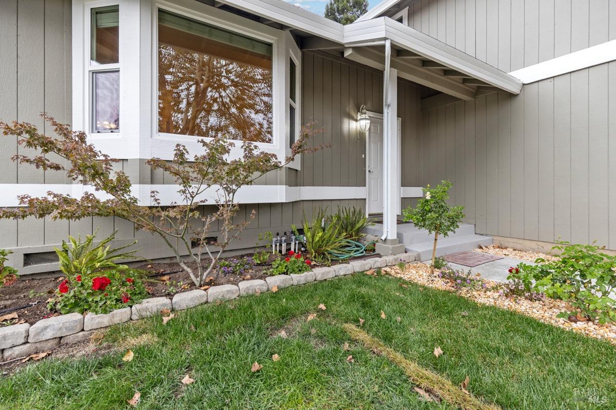 Detail Gallery Image 49 of 55 For 5674 Carriage Ln, Santa Rosa,  CA 95403 - 4 Beds | 2/1 Baths