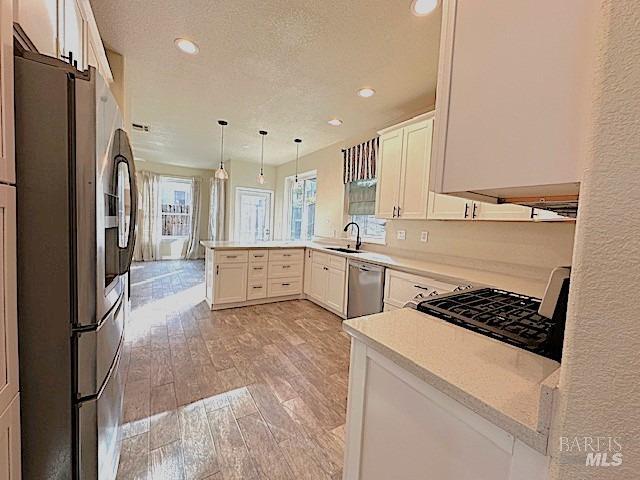 Detail Gallery Image 3 of 34 For 131 Nighthawk Ct, Vacaville,  CA 95688 - 4 Beds | 2/1 Baths