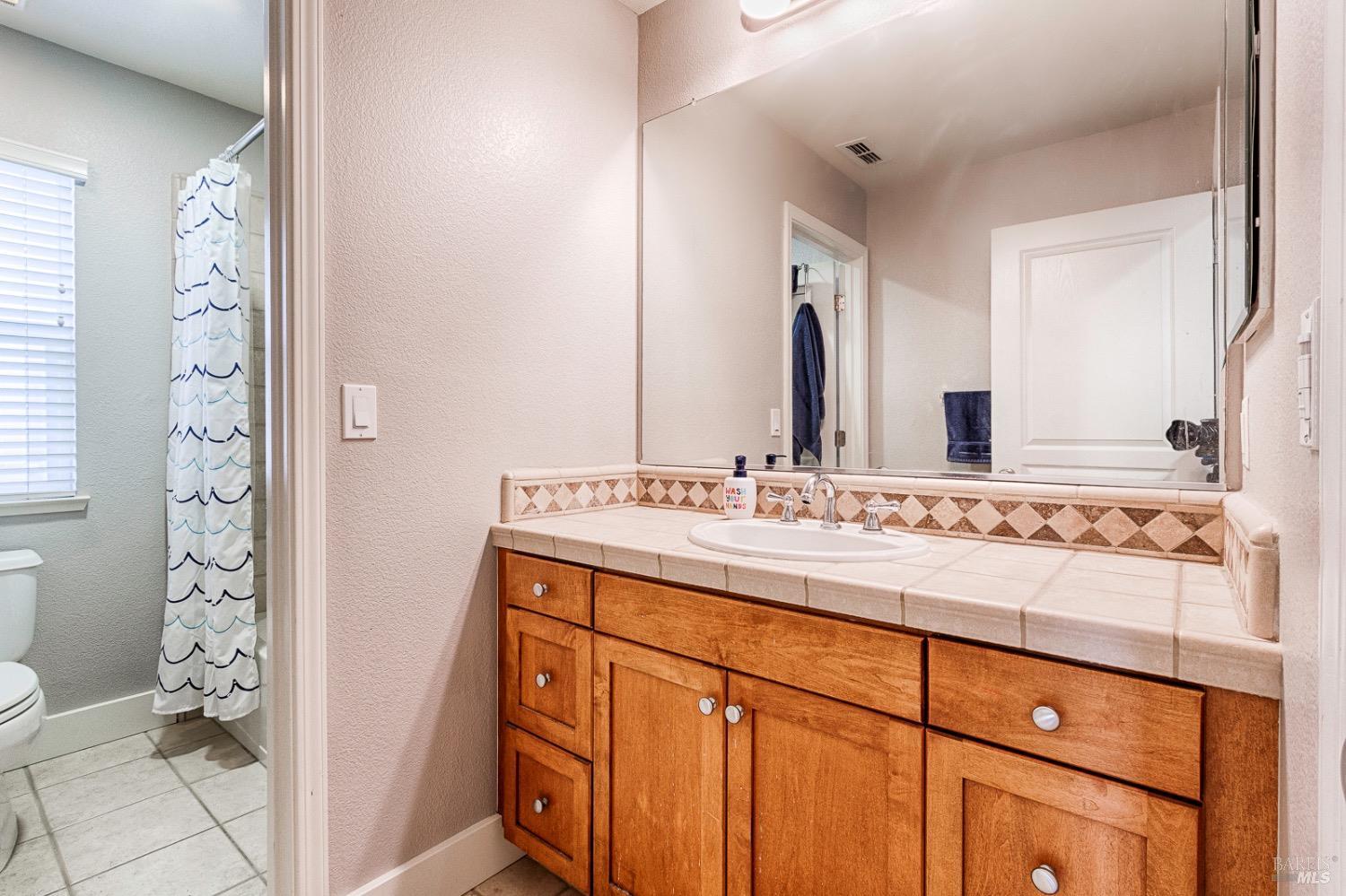 Detail Gallery Image 29 of 35 For 20 Breen Way, Cotati,  CA 94931 - 3 Beds | 2/1 Baths