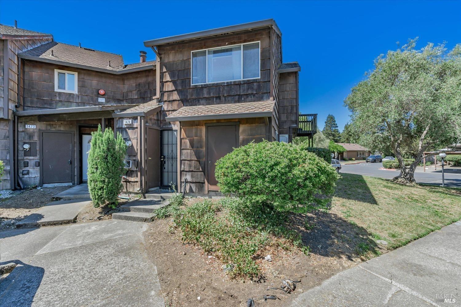 Detail Gallery Image 1 of 18 For 1473 Parkway Dr, Rohnert Park,  CA 94928 - 3 Beds | 1/1 Baths