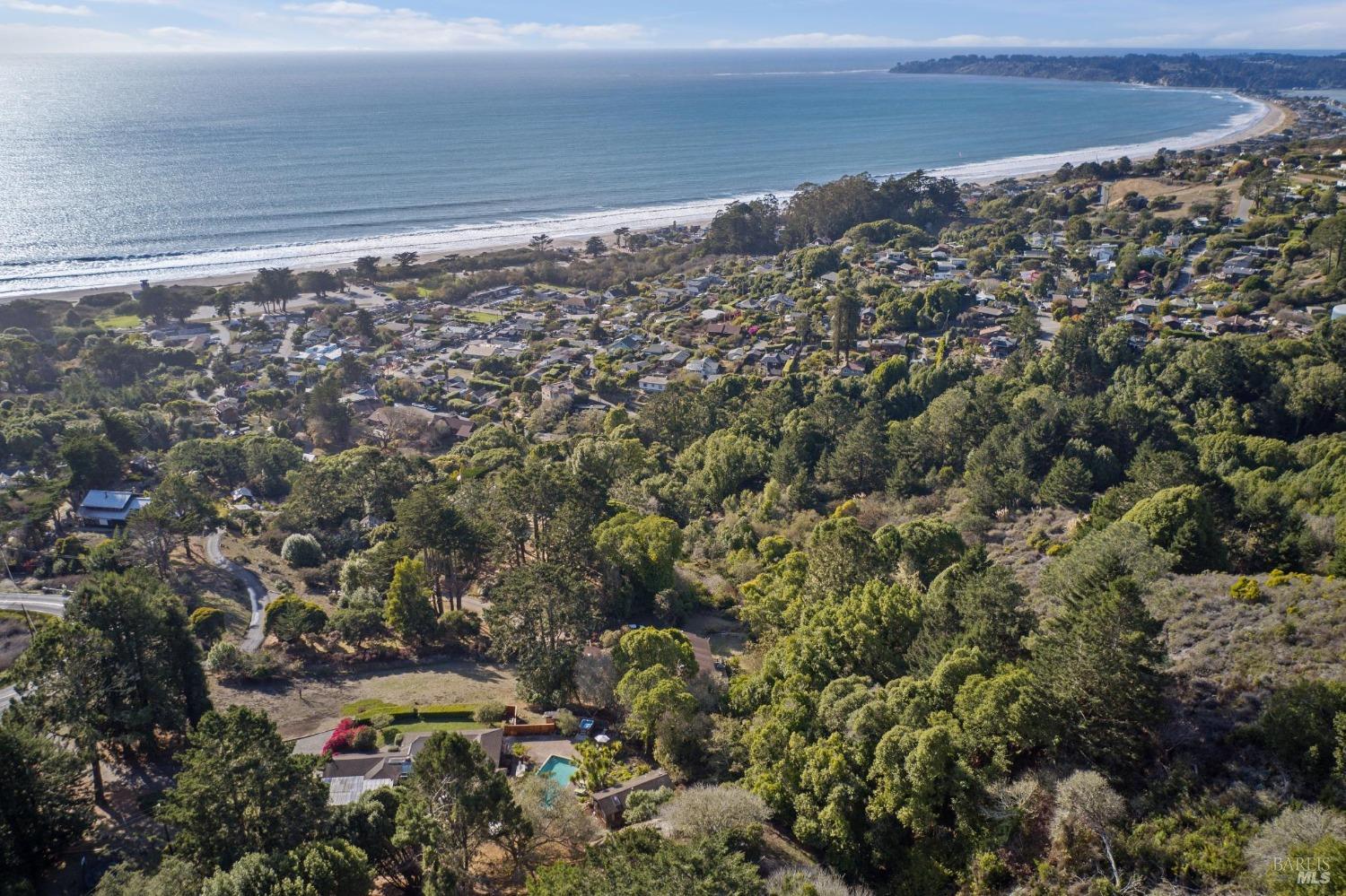 Detail Gallery Image 64 of 67 For 7500 Panoramic Hwy, Stinson Beach,  CA 94970 - 3 Beds | 2 Baths