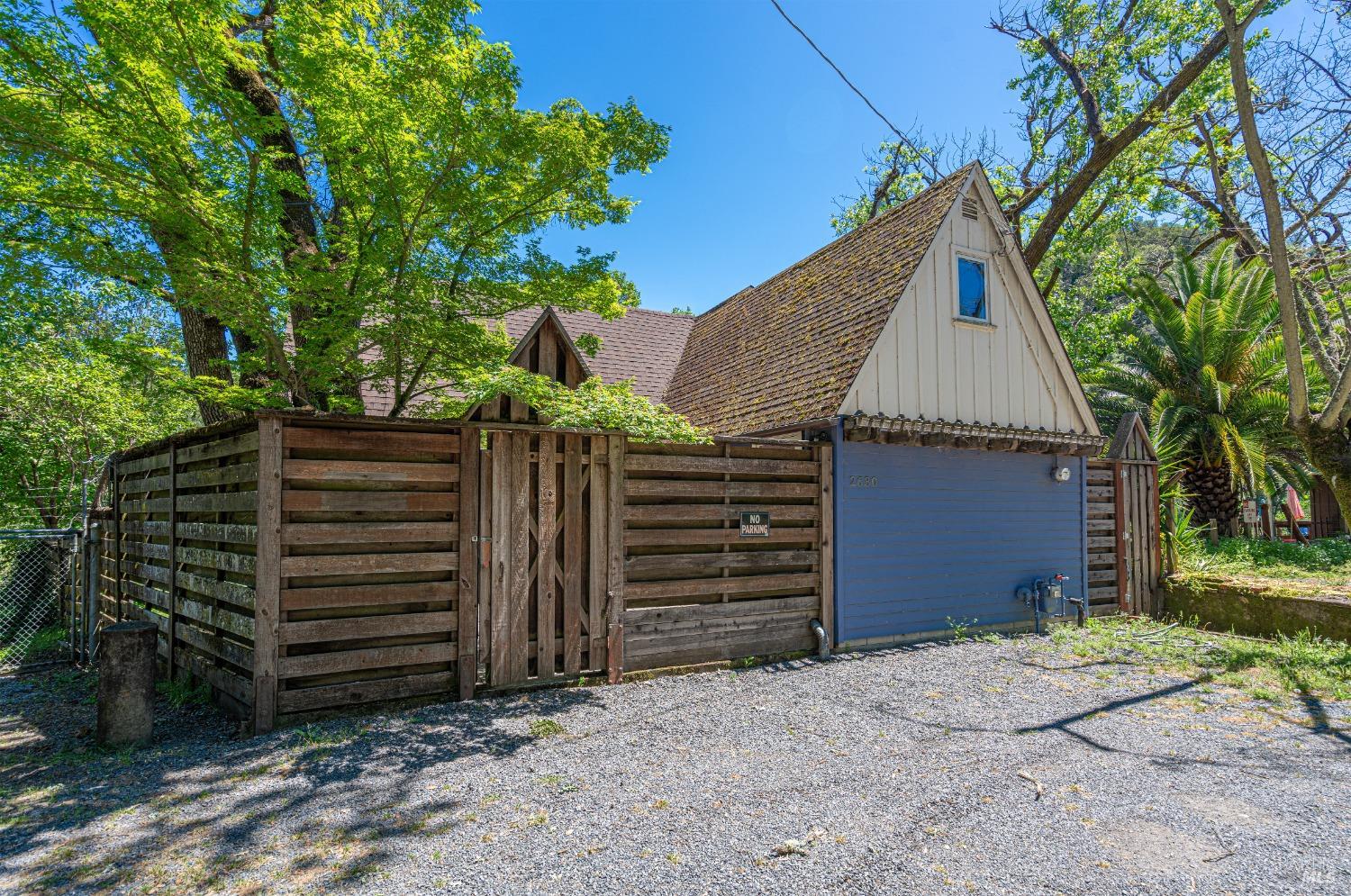 Detail Gallery Image 38 of 38 For 2630 S Fitch Mountain Rd, Healdsburg,  CA 95448 - 2 Beds | 2 Baths