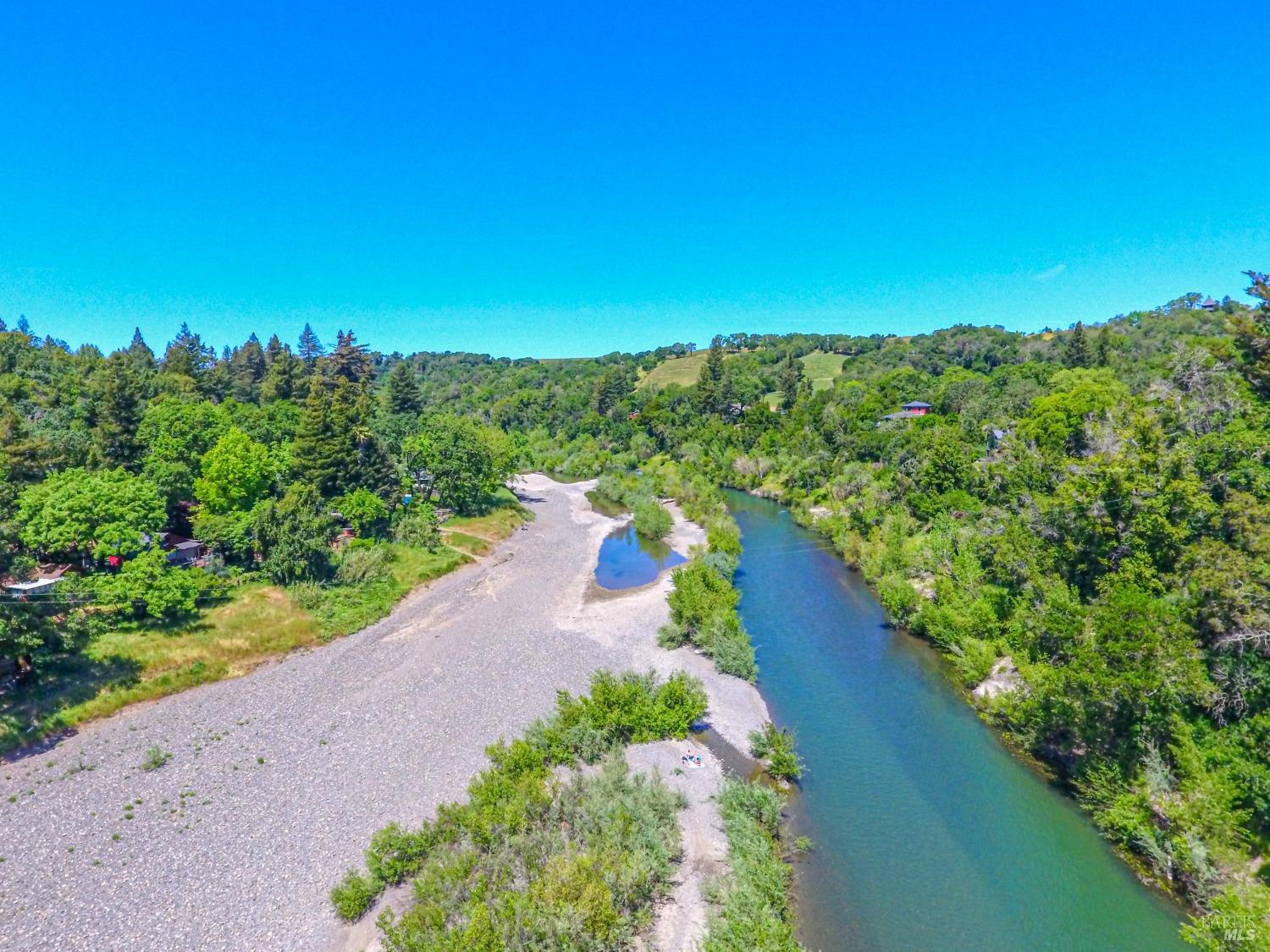 Detail Gallery Image 6 of 38 For 2630 S Fitch Mountain Rd, Healdsburg,  CA 95448 - 2 Beds | 2 Baths