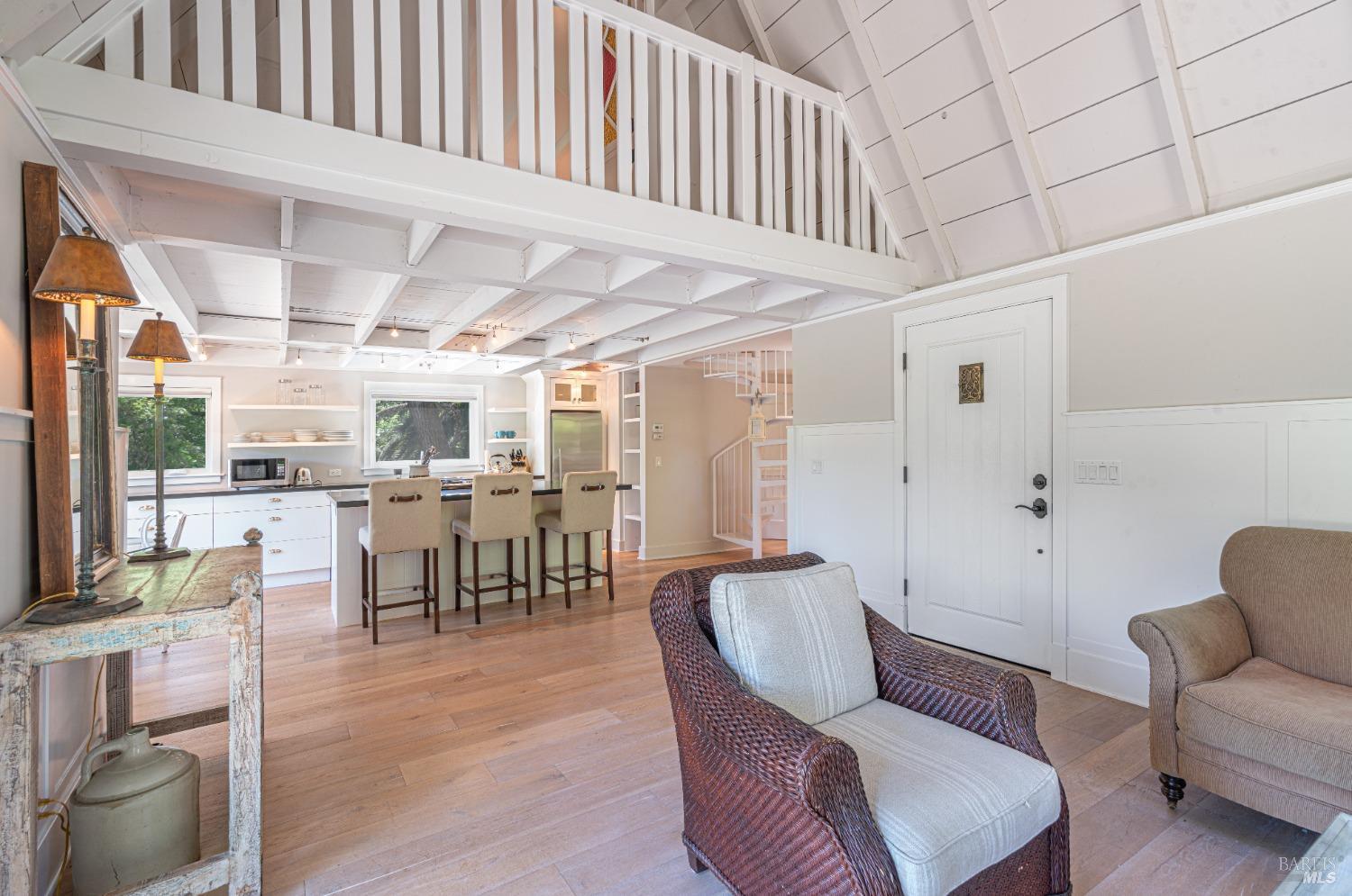 Detail Gallery Image 9 of 38 For 2630 S Fitch Mountain Rd, Healdsburg,  CA 95448 - 2 Beds | 2 Baths