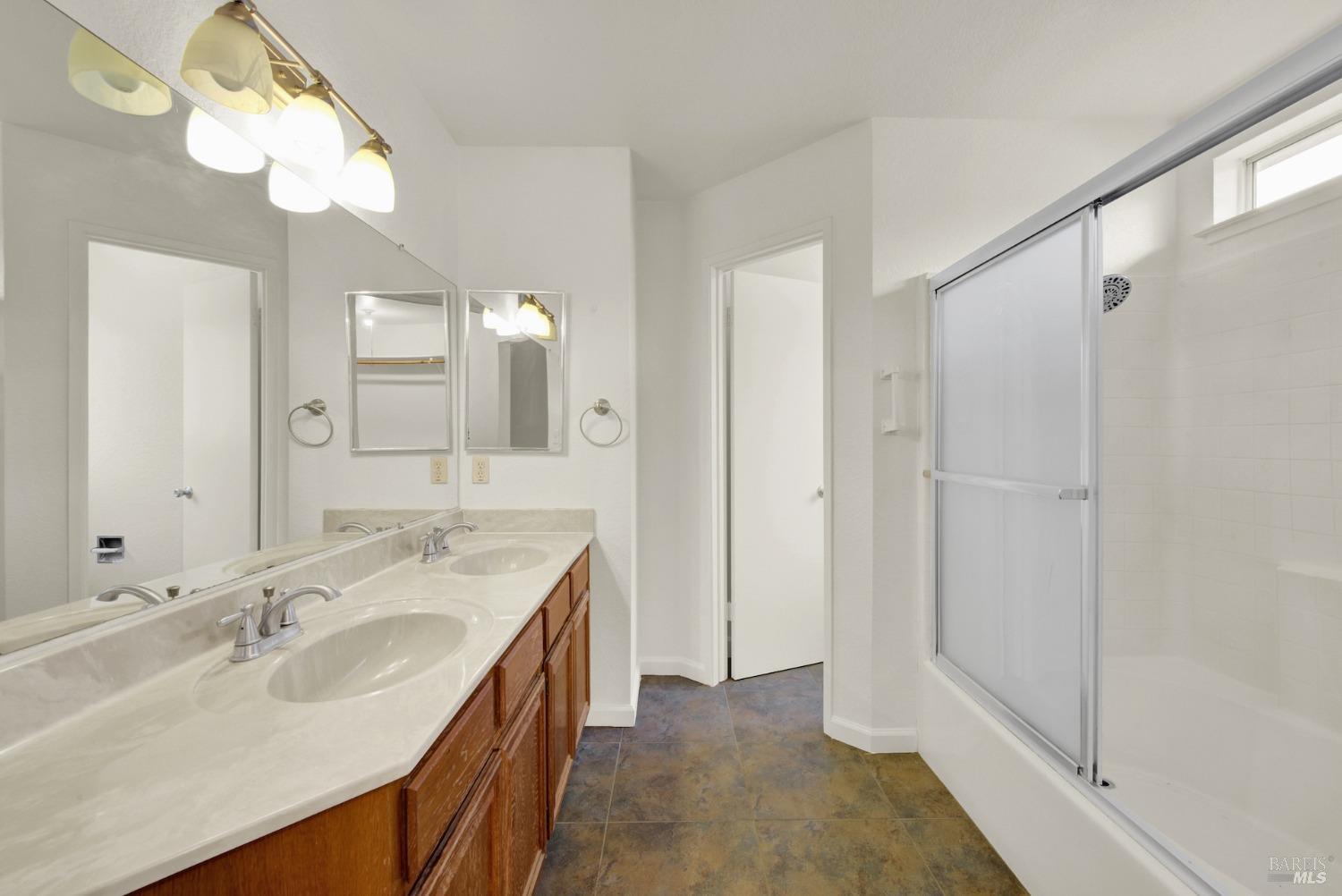 Detail Gallery Image 46 of 61 For 913 Beechwood Cir, Suisun City,  CA 94585 - 3 Beds | 2/1 Baths