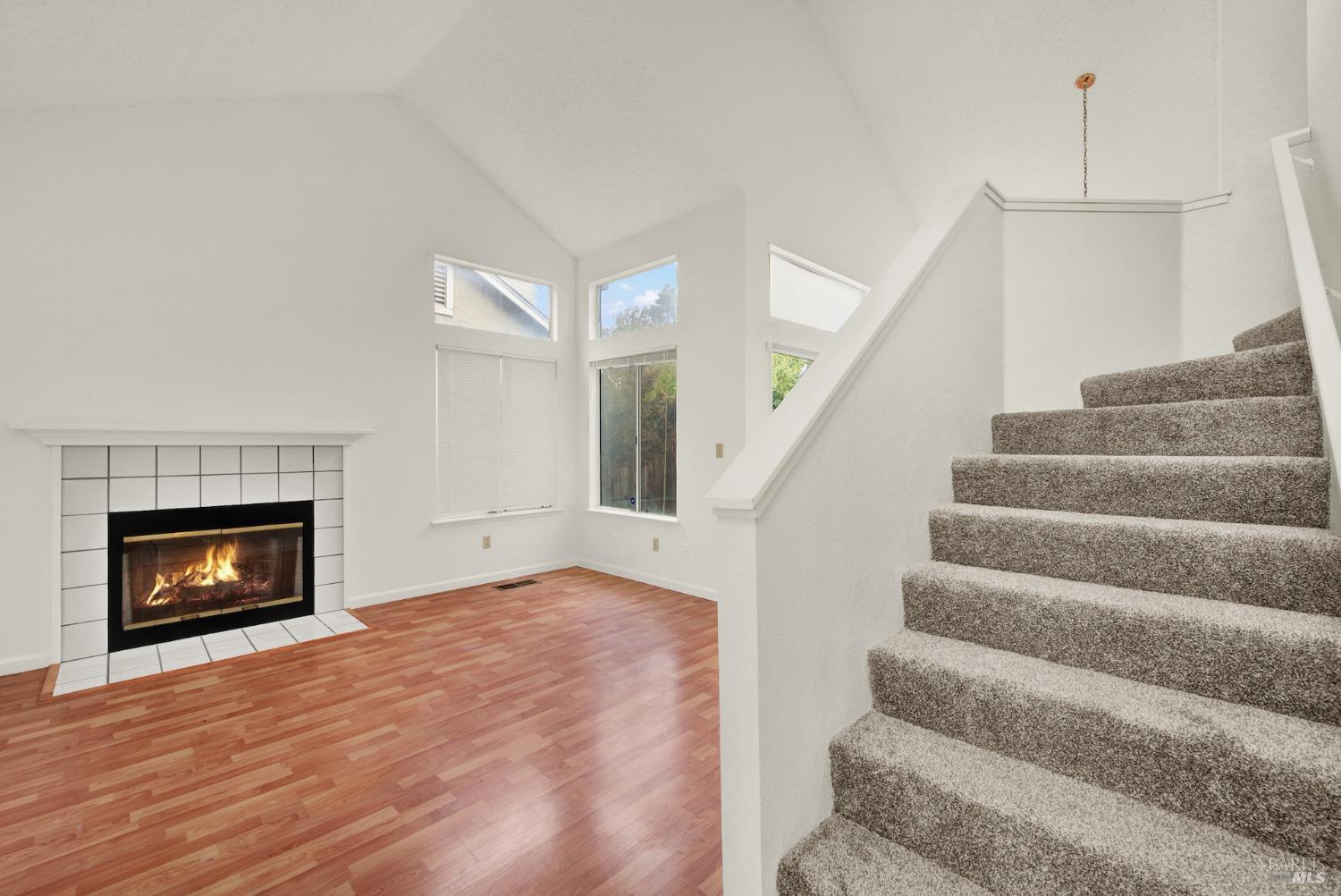 Detail Gallery Image 29 of 61 For 913 Beechwood Cir, Suisun City,  CA 94585 - 3 Beds | 2/1 Baths