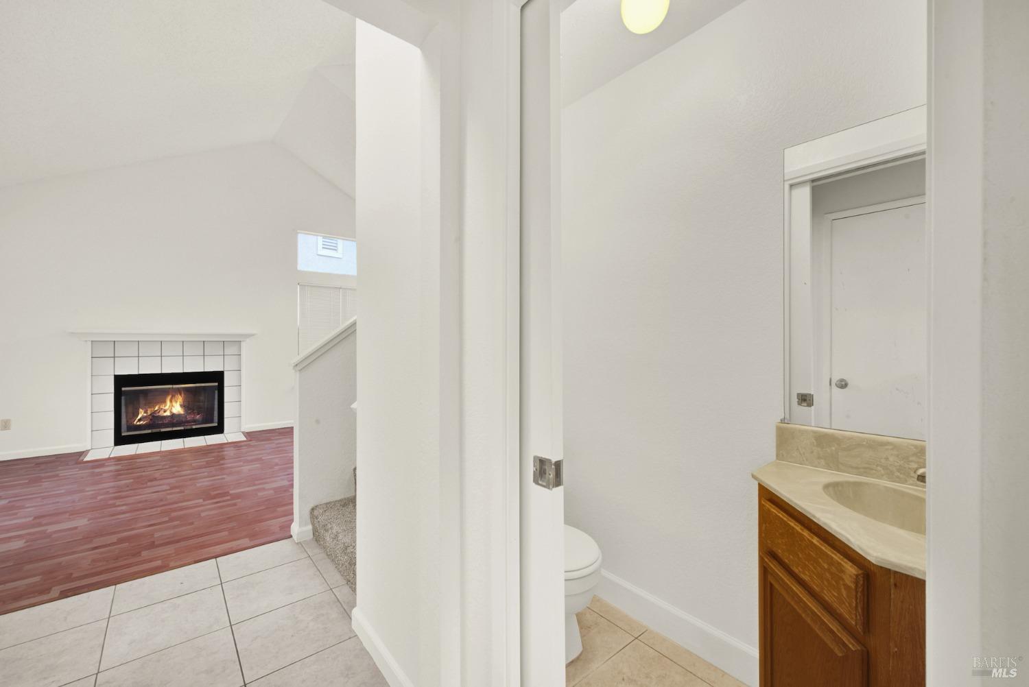 Detail Gallery Image 27 of 61 For 913 Beechwood Cir, Suisun City,  CA 94585 - 3 Beds | 2/1 Baths