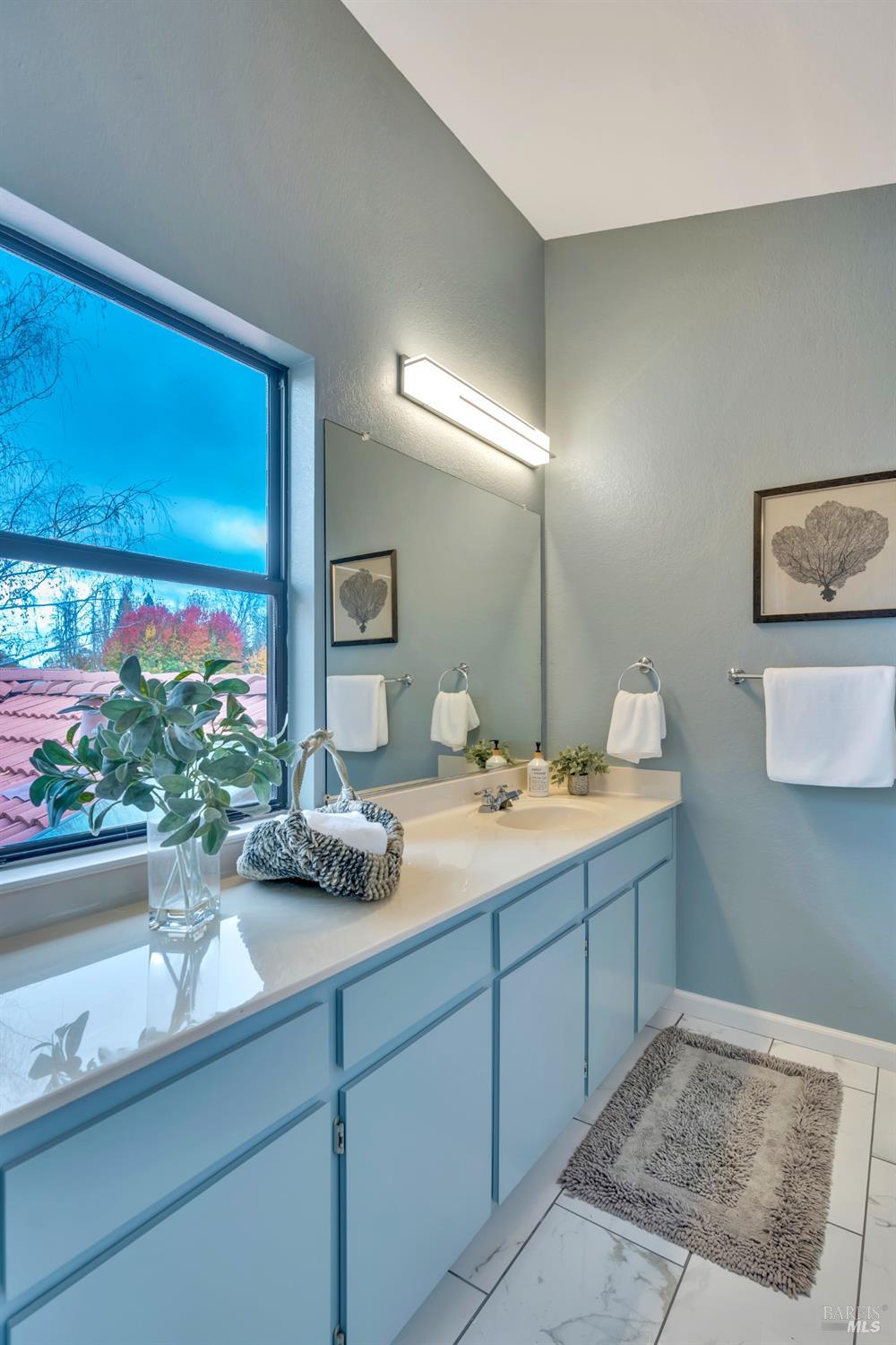 Detail Gallery Image 33 of 82 For 13 Fountain Grove Cir, Napa,  CA 94558 - 3 Beds | 2/1 Baths