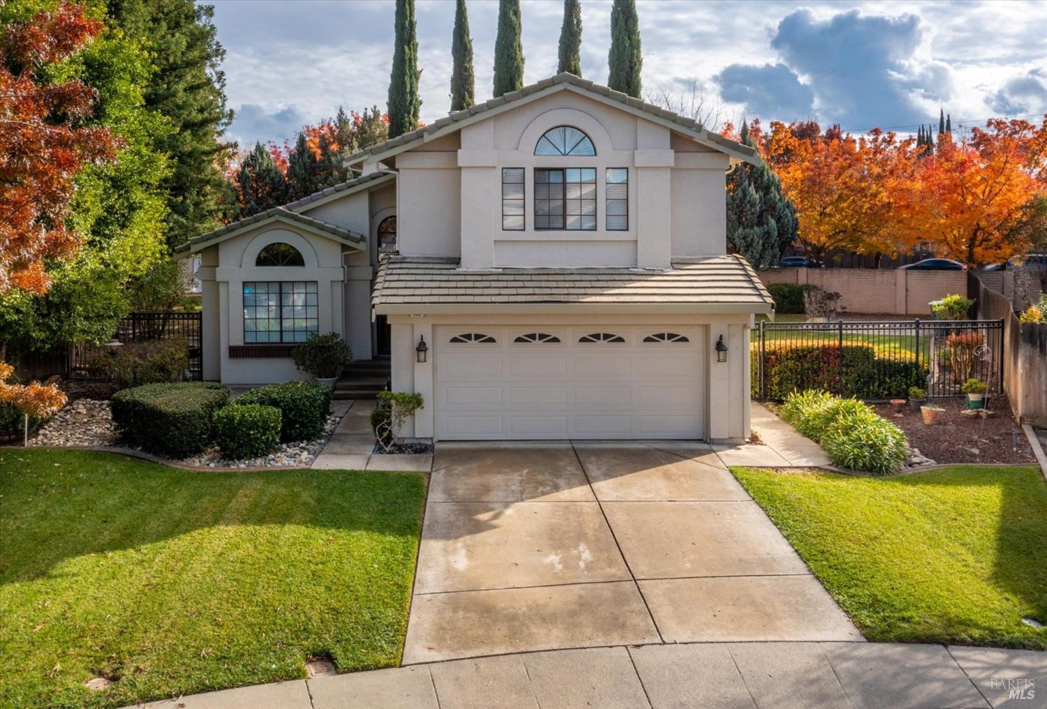 Detail Gallery Image 2 of 64 For 166 Saybrook Ave, Vacaville,  CA 95687 - 4 Beds | 3 Baths