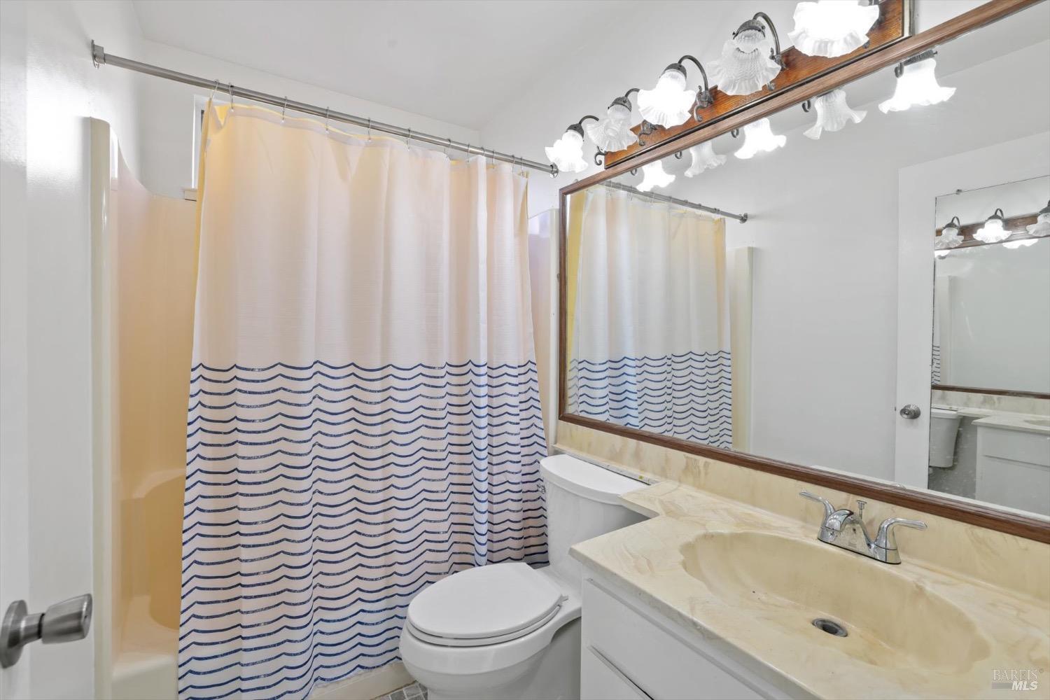 Detail Gallery Image 22 of 50 For 679 Devon Ct, Fairfield,  CA 94533 - 3 Beds | 2 Baths