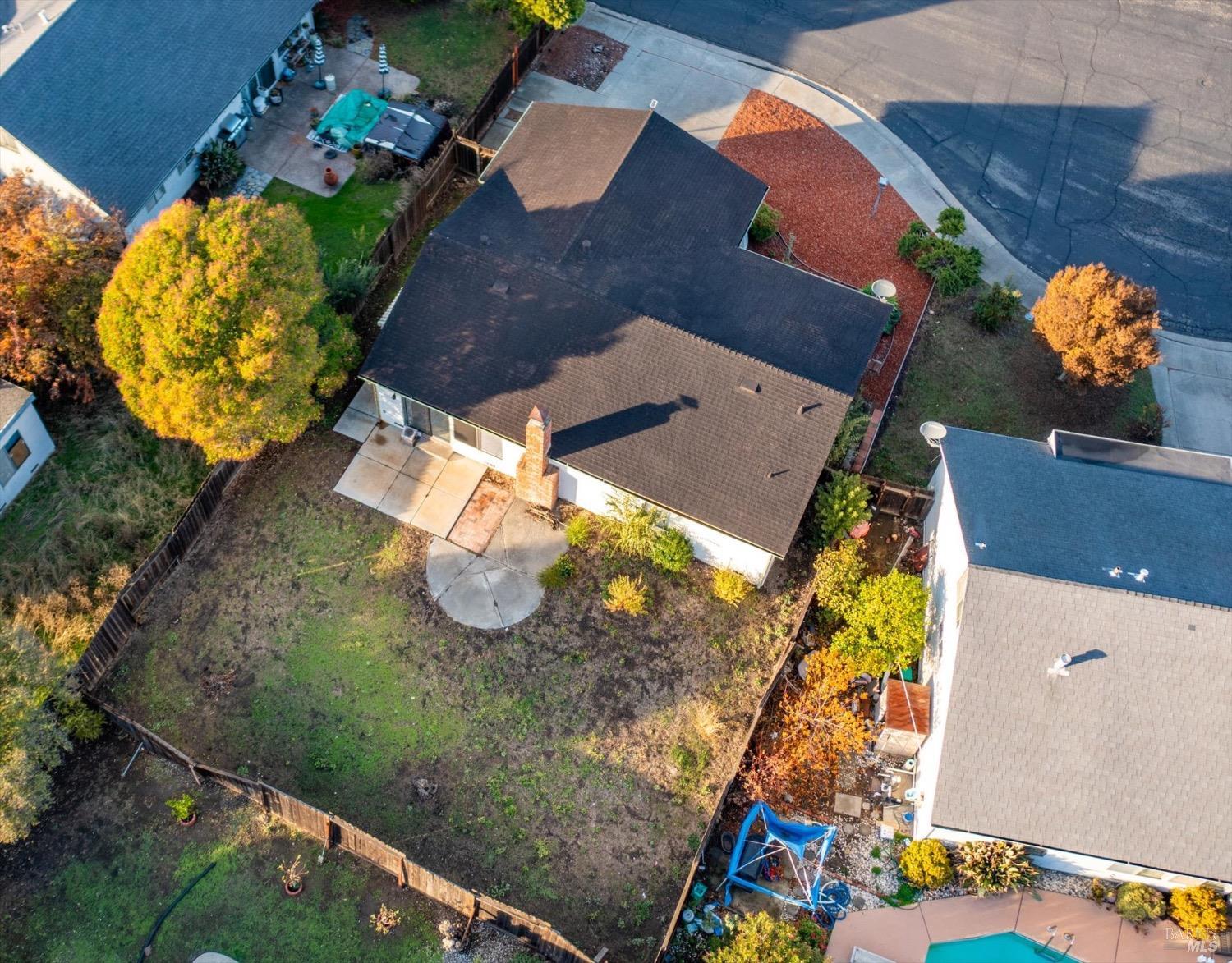 Detail Gallery Image 39 of 50 For 679 Devon Ct, Fairfield,  CA 94533 - 3 Beds | 2 Baths