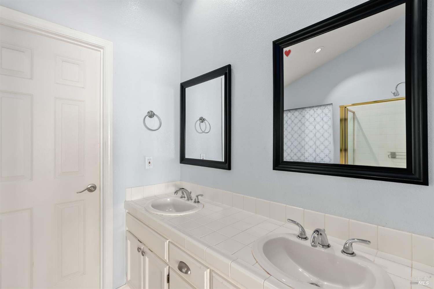 Detail Gallery Image 19 of 38 For 1027 Elsbree Ln, Windsor,  CA 95492 - 4 Beds | 2/1 Baths