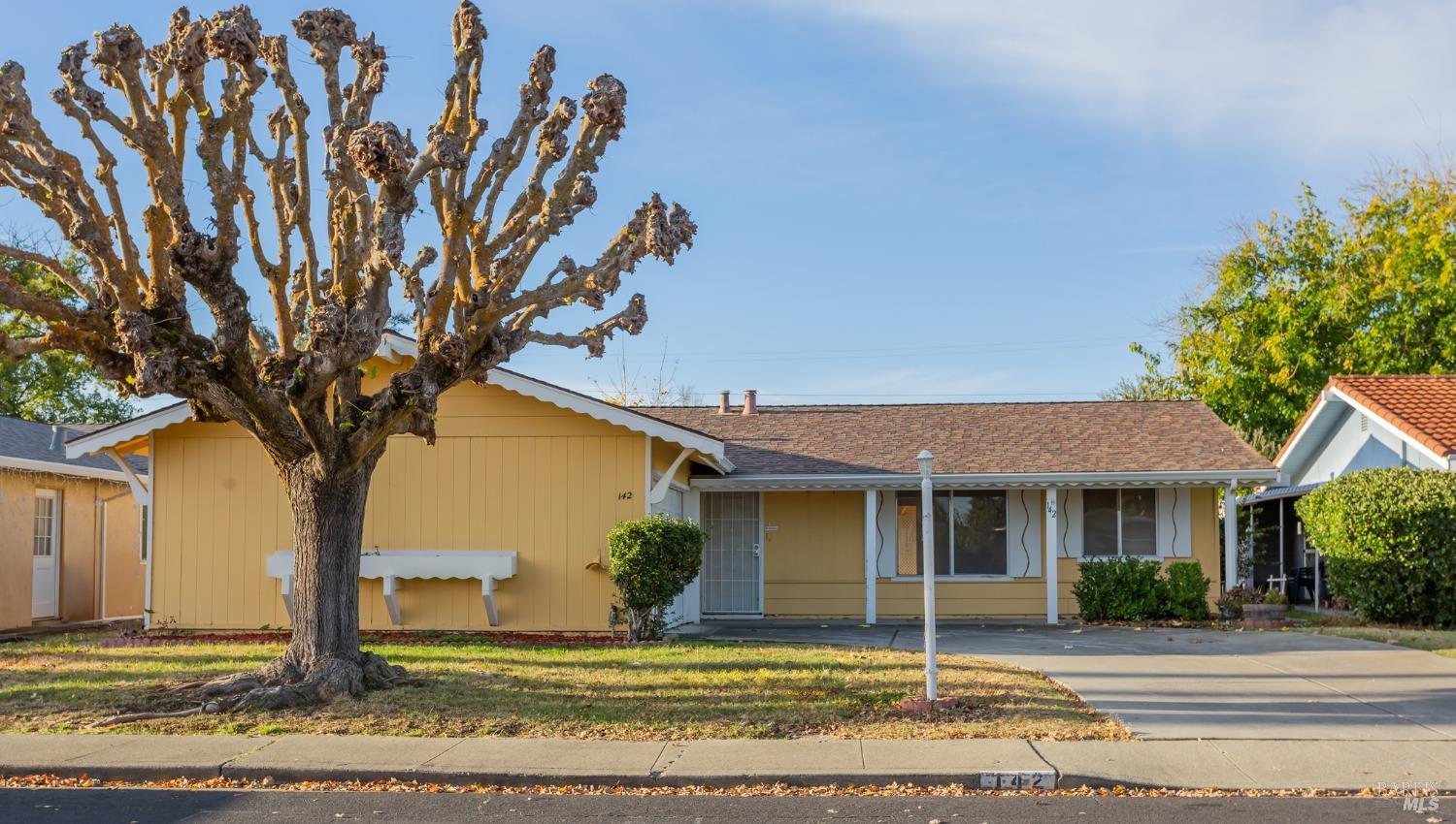 Detail Gallery Image 6 of 50 For 142 Mckinley Cir, Vacaville,  CA 95687 - 2 Beds | 2 Baths