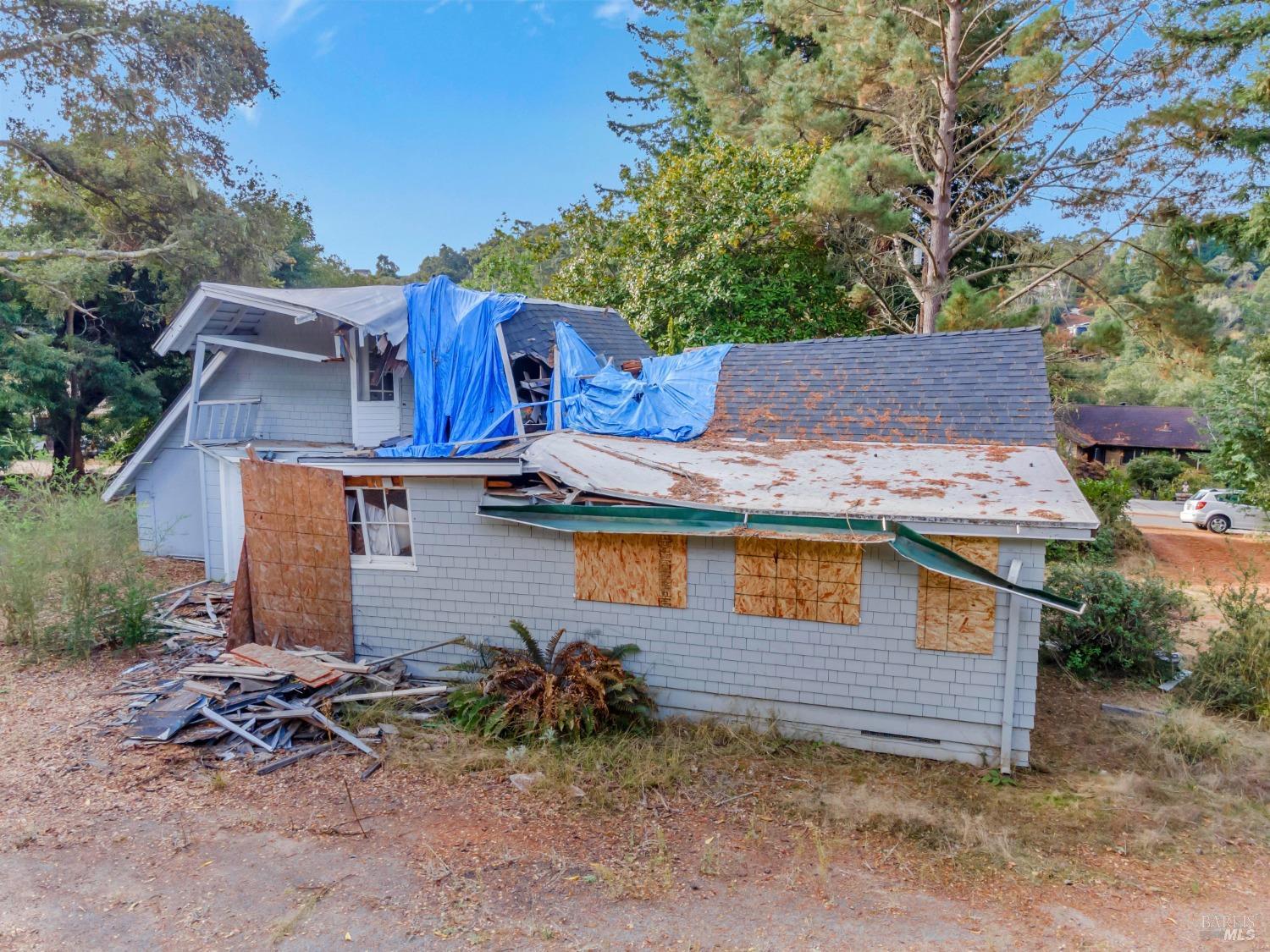 Detail Gallery Image 6 of 22 For 9303 Monroe Ave, Aptos,  CA 95003 - 2 Beds | 2 Baths