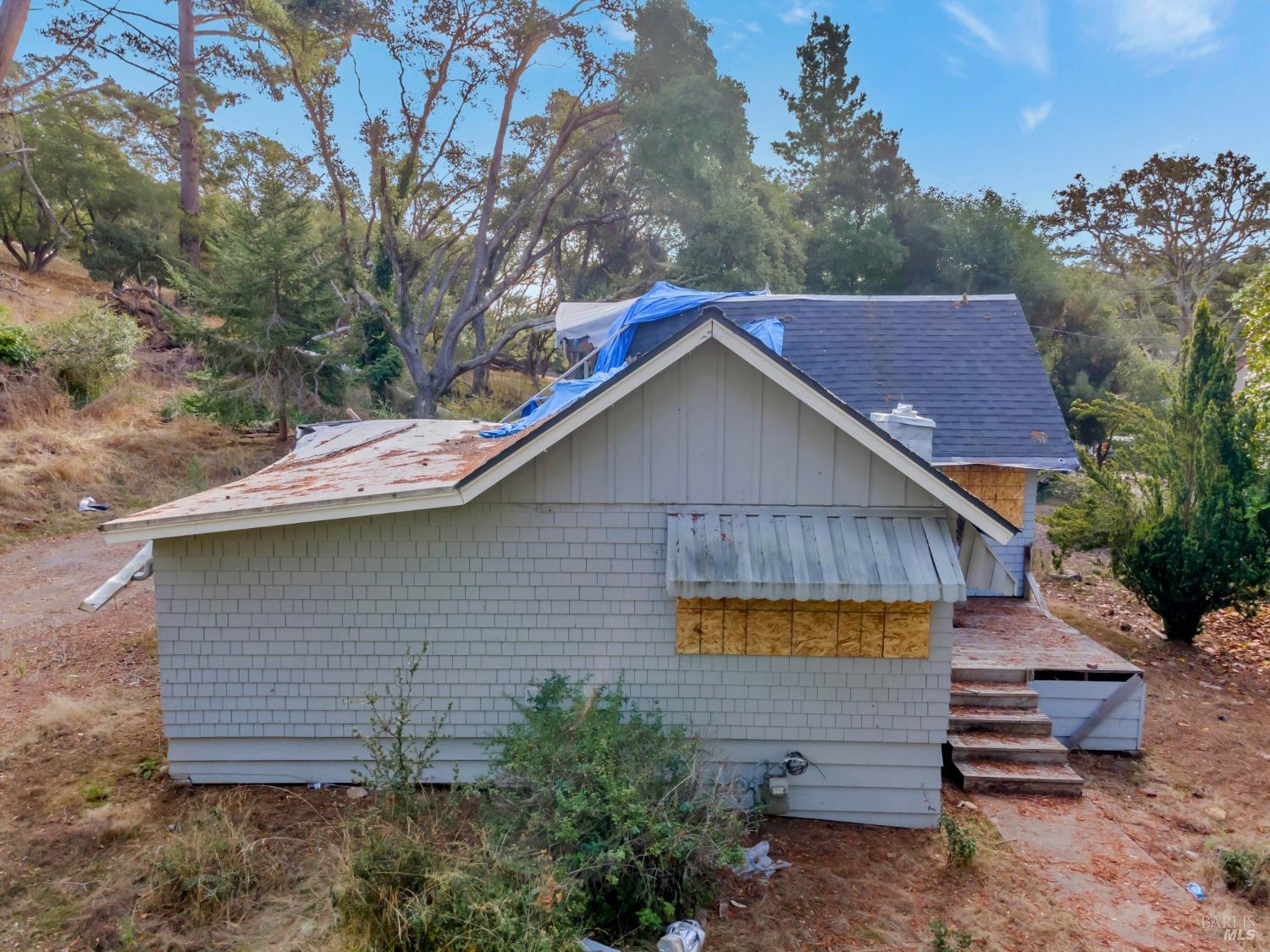 Detail Gallery Image 4 of 22 For 9303 Monroe Ave, Aptos,  CA 95003 - 2 Beds | 2 Baths