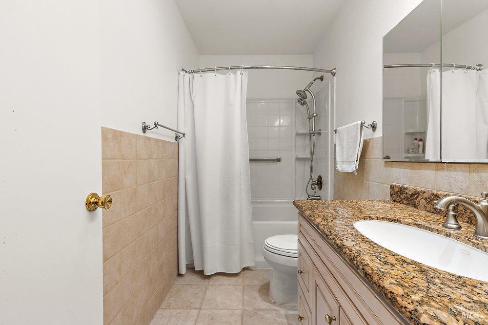 Detail Gallery Image 20 of 29 For 708 Rose Dr, Benicia,  CA 94510 - 3 Beds | 2 Baths