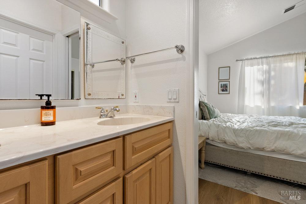 Detail Gallery Image 18 of 29 For 708 Rose Dr, Benicia,  CA 94510 - 3 Beds | 2 Baths