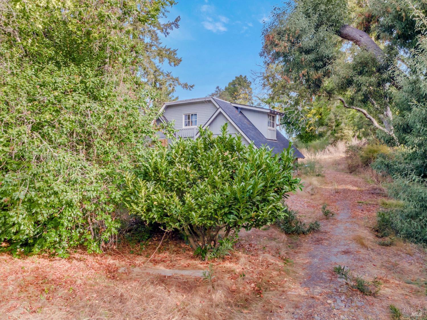 Detail Gallery Image 16 of 22 For 9303 Monroe Ave, Aptos,  CA 95003 - 2 Beds | 2 Baths