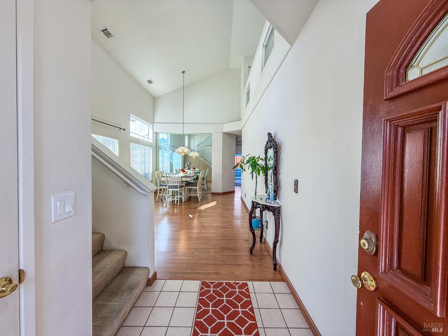 Detail Gallery Image 5 of 35 For 150 Suncliff Pl, Vallejo,  CA 94591 - 3 Beds | 2/1 Baths