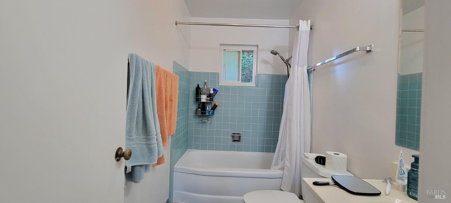 Detail Gallery Image 8 of 23 For 818 W 2nd St, Benicia,  CA 94510 - – Beds | – Baths