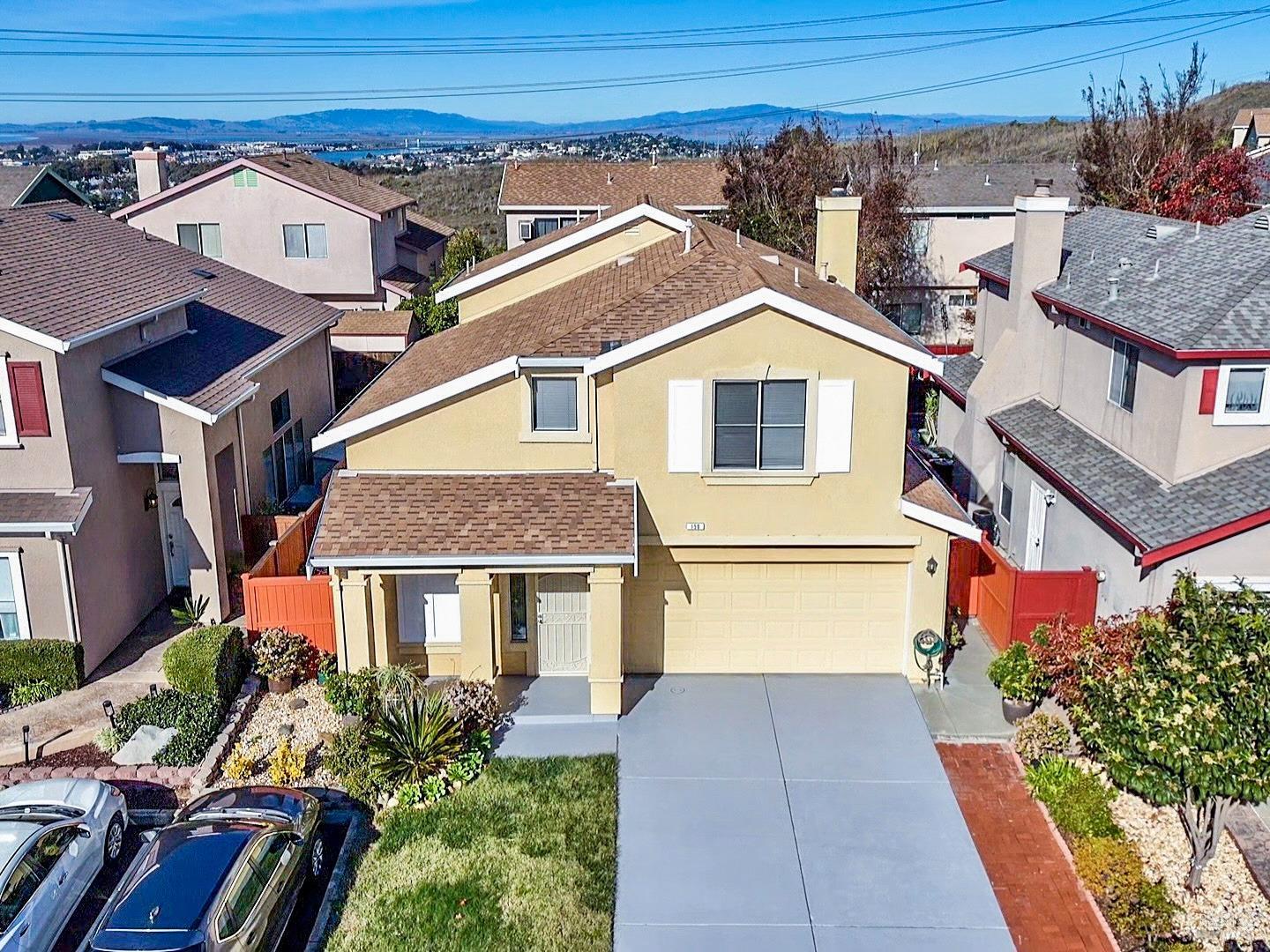 Detail Gallery Image 2 of 35 For 150 Suncliff Pl, Vallejo,  CA 94591 - 3 Beds | 2/1 Baths