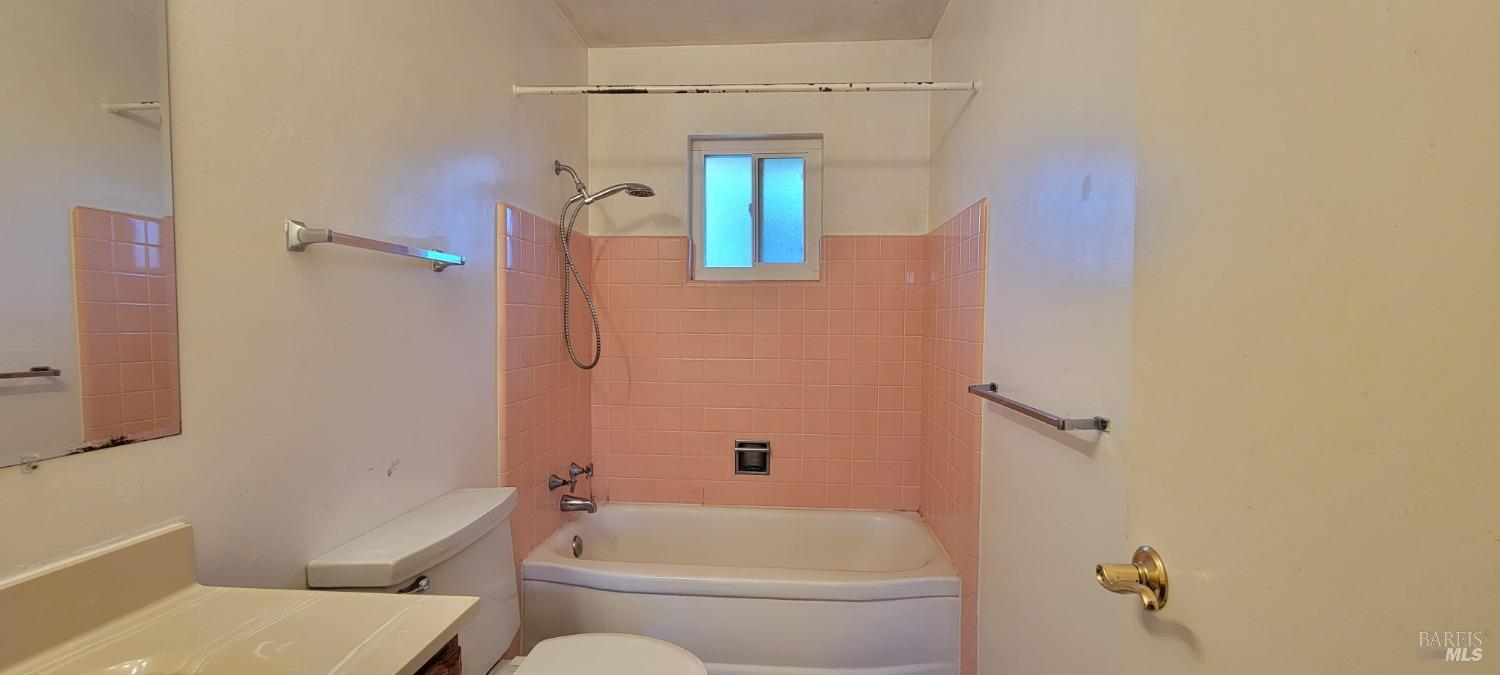 Detail Gallery Image 21 of 23 For 818 W 2nd St, Benicia,  CA 94510 - – Beds | – Baths