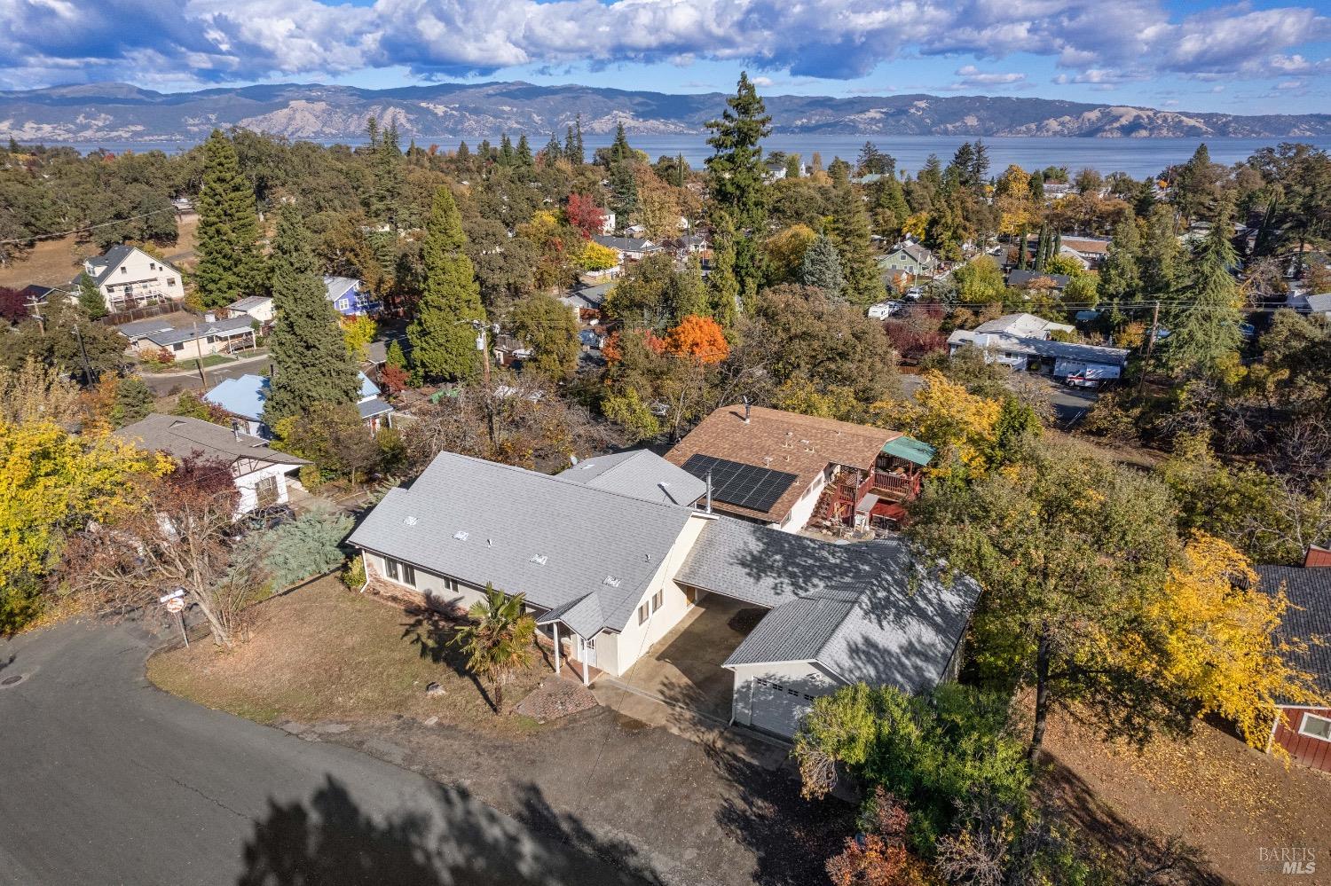 Detail Gallery Image 3 of 46 For 455 Crawford St, Lakeport,  CA 95453 - 3 Beds | 1/1 Baths