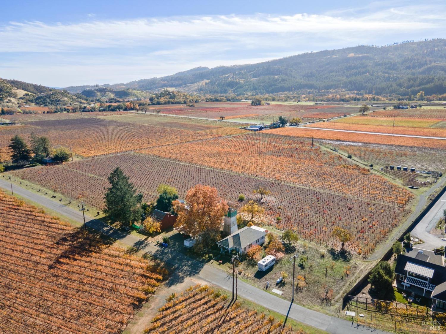 Detail Gallery Image 2 of 23 For 285 Rosedale Rd, Calistoga,  CA 94515 - 4 Beds | 2 Baths