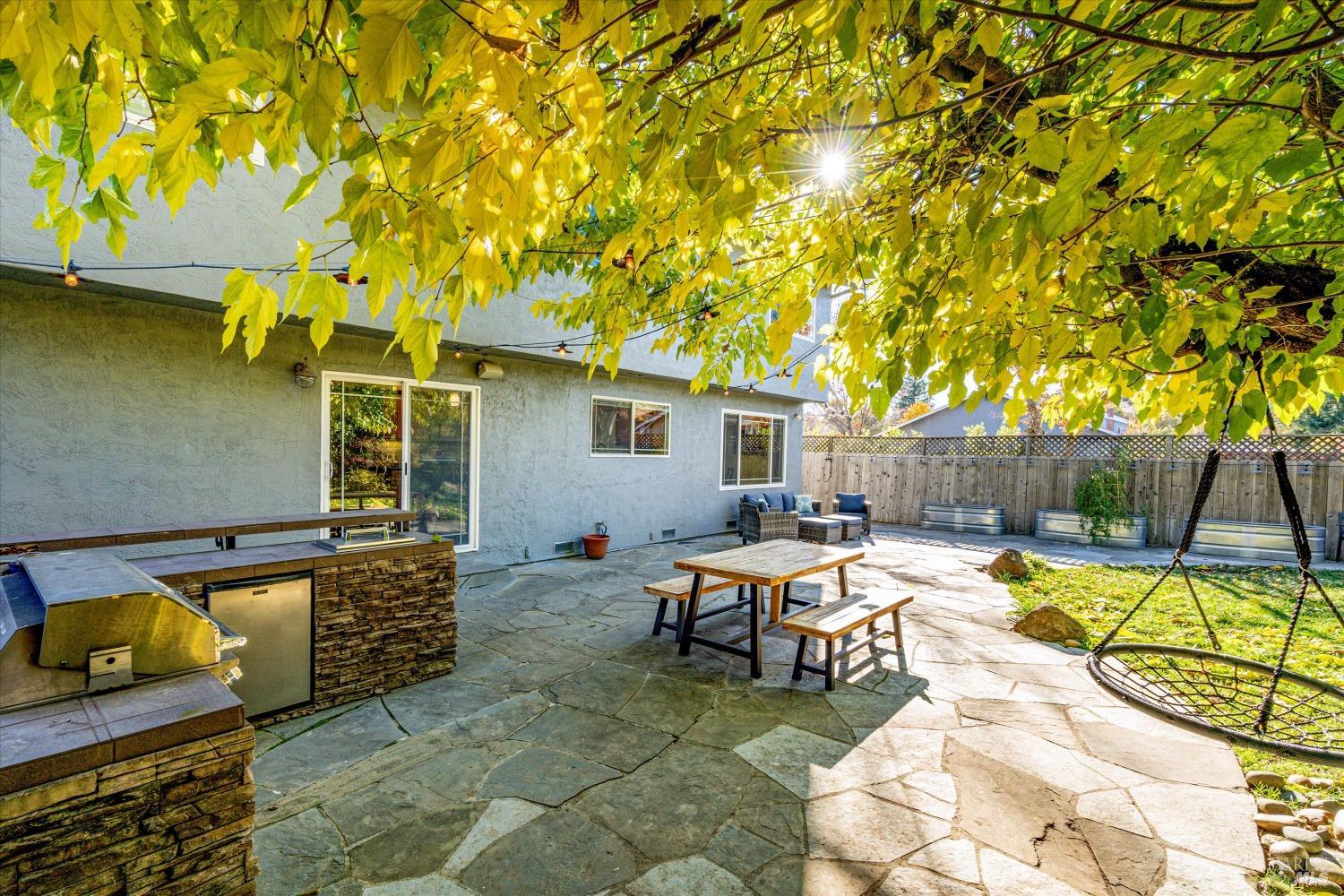 Detail Gallery Image 44 of 46 For 2556 Vine Hill Dr, Napa,  CA 94558 - 4 Beds | 2/1 Baths