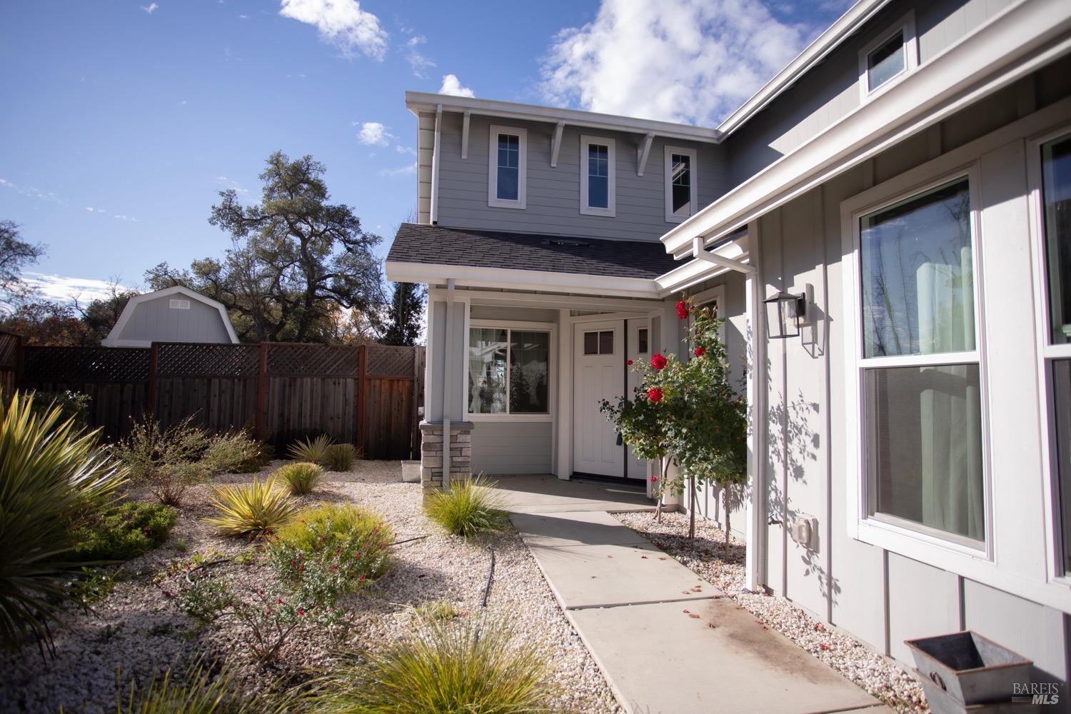 Detail Gallery Image 3 of 45 For 536 Carriage Ct, Santa Rosa,  CA 95403 - 5 Beds | 3/1 Baths