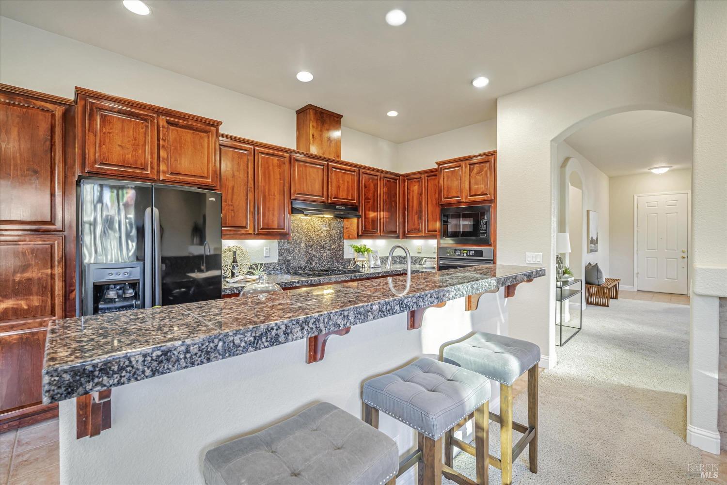 Detail Gallery Image 21 of 45 For 1173 Rochioli Dr, Windsor,  CA 95492 - 3 Beds | 2 Baths