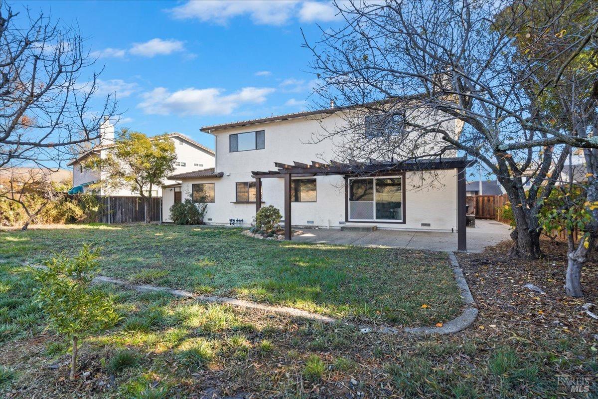 Detail Gallery Image 27 of 30 For 3337 El Pinole Way, Fairfield,  CA 94533 - 5 Beds | 3 Baths