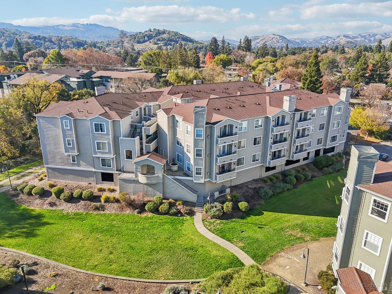 Detail Gallery Image 45 of 46 For 852 Diablo Ave #106,  Novato,  CA 94947 - 2 Beds | 2 Baths