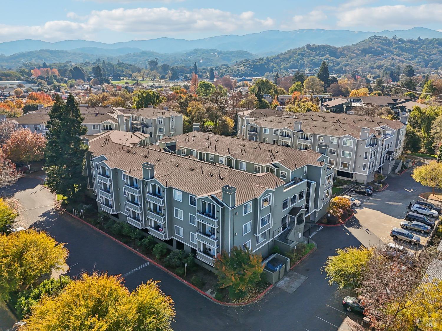 Detail Gallery Image 42 of 46 For 852 Diablo Ave #106,  Novato,  CA 94947 - 2 Beds | 2 Baths