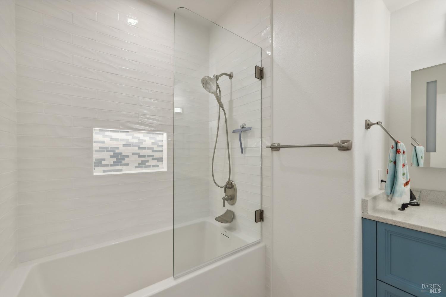 Detail Gallery Image 25 of 46 For 852 Diablo Ave #106,  Novato,  CA 94947 - 2 Beds | 2 Baths