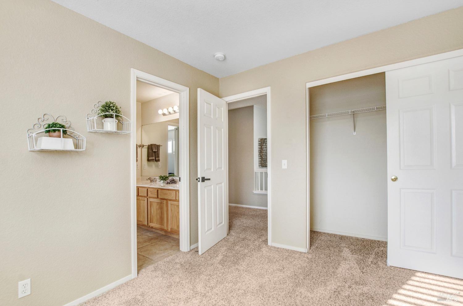 Detail Gallery Image 19 of 46 For 641 Yerba Buena Way, Windsor,  CA 95492 - 3 Beds | 2/1 Baths