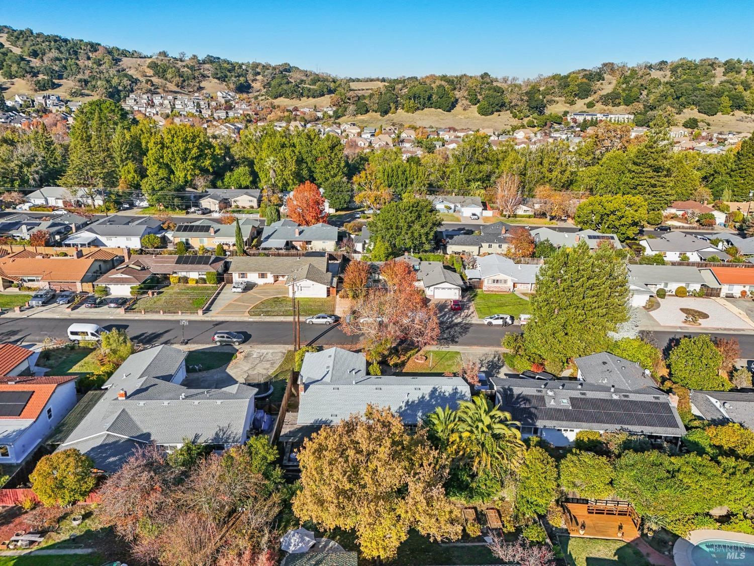 Detail Gallery Image 38 of 39 For 451 via Del Plano Unkn, Novato,  CA 94949 - 3 Beds | 2 Baths