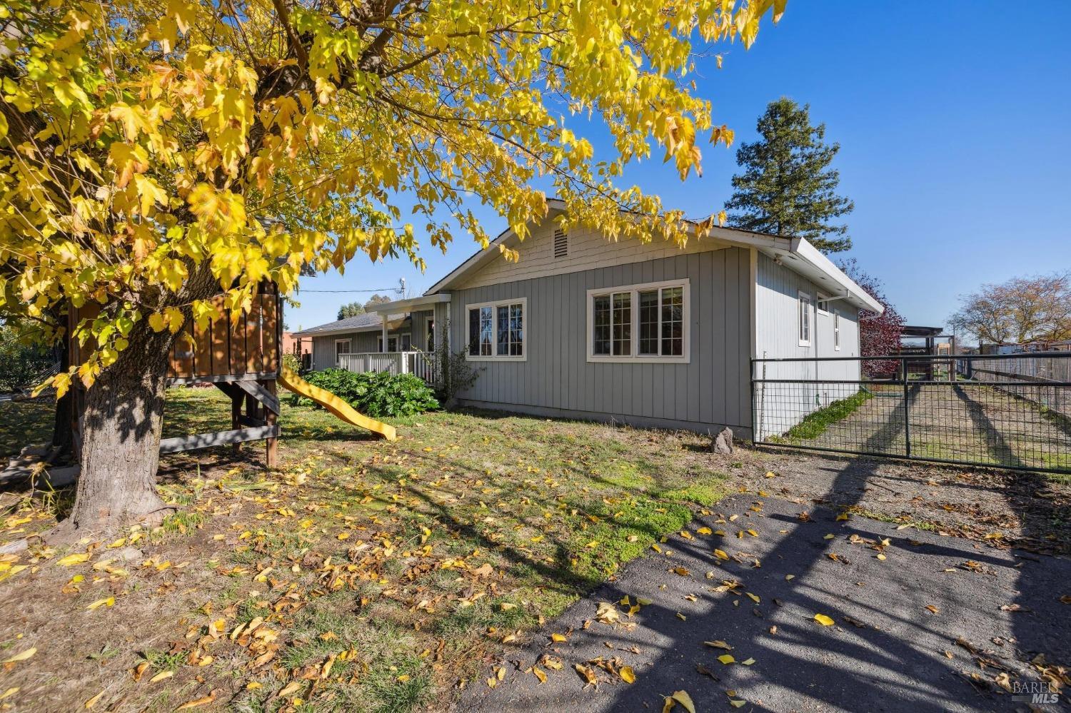 Detail Gallery Image 61 of 62 For 23202 Maffei Rd, Sonoma,  CA 95476 - 3 Beds | 1/1 Baths