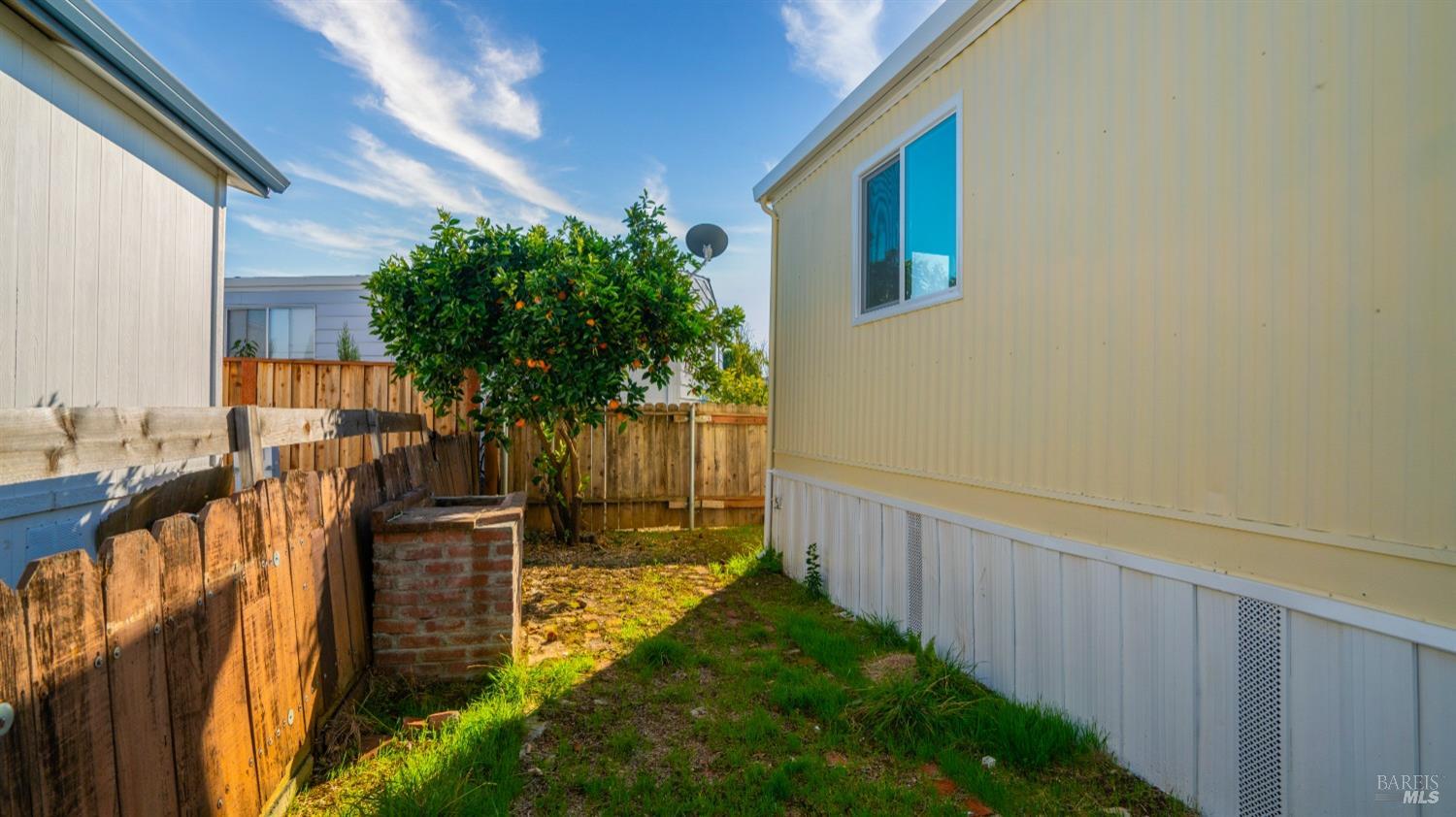 Detail Gallery Image 7 of 37 For 120 Century Ct, Fairfield,  CA 94533 - 2 Beds | 2 Baths