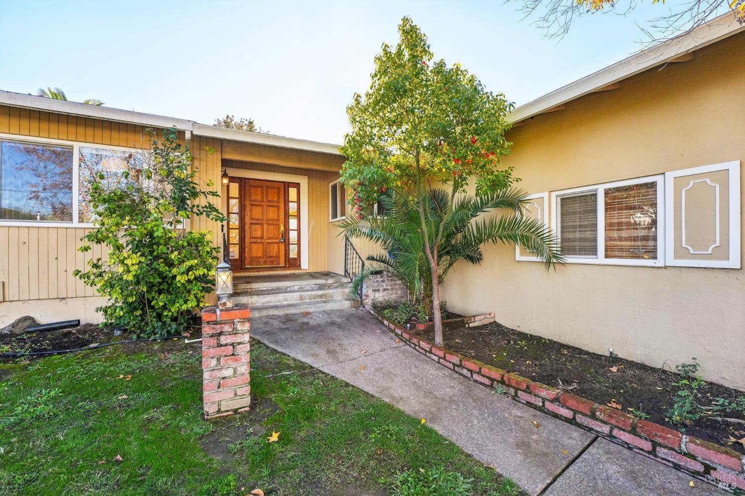 Detail Gallery Image 3 of 39 For 451 via Del Plano Unkn, Novato,  CA 94949 - 3 Beds | 2 Baths