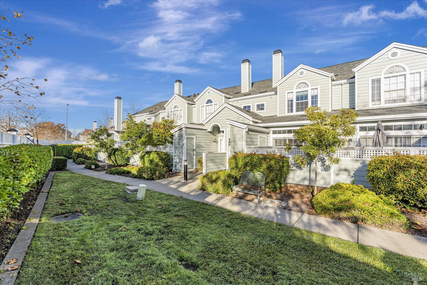 Detail Gallery Image 22 of 28 For 408 Feldspar Ln, Santa Rosa,  CA 95407 - 2 Beds | 2/1 Baths