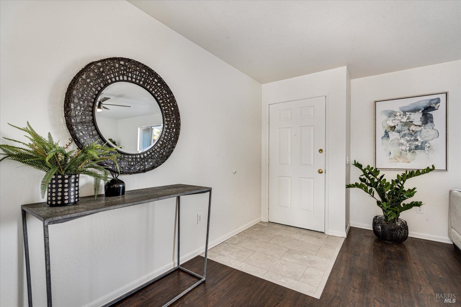 Detail Gallery Image 9 of 28 For 926 Robbie Way, Windsor,  CA 95492 - 2 Beds | 1 Baths