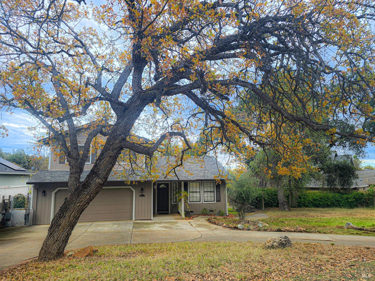 Detail Gallery Image 2 of 20 For 16710 Hawks Hill Rd, Hidden Valley Lake,  CA 95467 - 3 Beds | 2/1 Baths