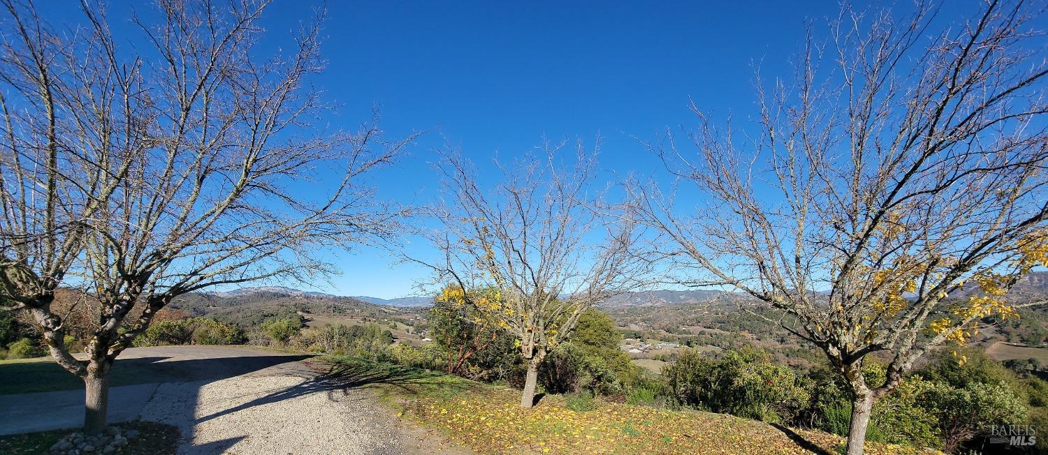 Detail Gallery Image 30 of 37 For 725 Gold Gulch Rd, Ukiah,  CA 95482 - 3 Beds | 2/1 Baths