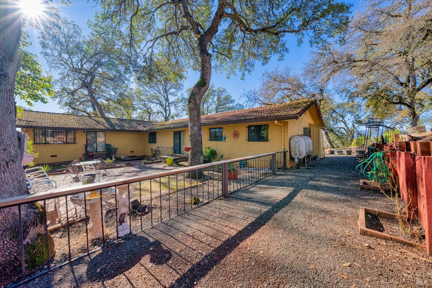 Detail Gallery Image 58 of 75 For 9196 Upper Lake Lucerne Rd, Upper Lake,  CA 95485 - 3 Beds | 3/1 Baths