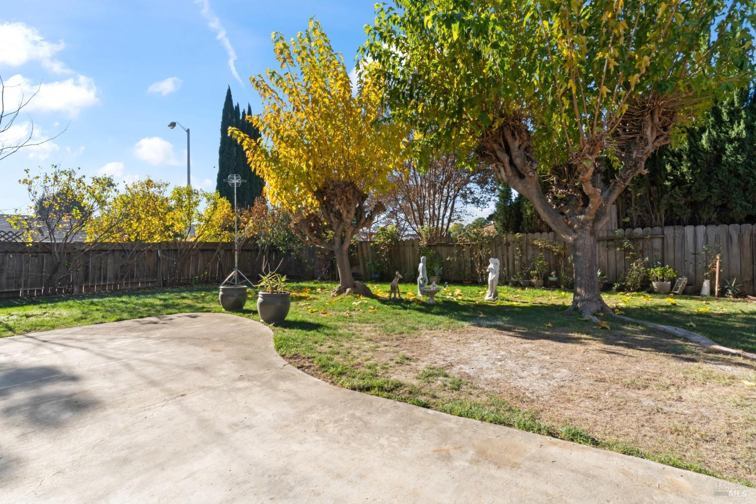 Detail Gallery Image 28 of 46 For 3003 Redwood Dr, Fairfield,  CA 94533 - 3 Beds | 2/1 Baths