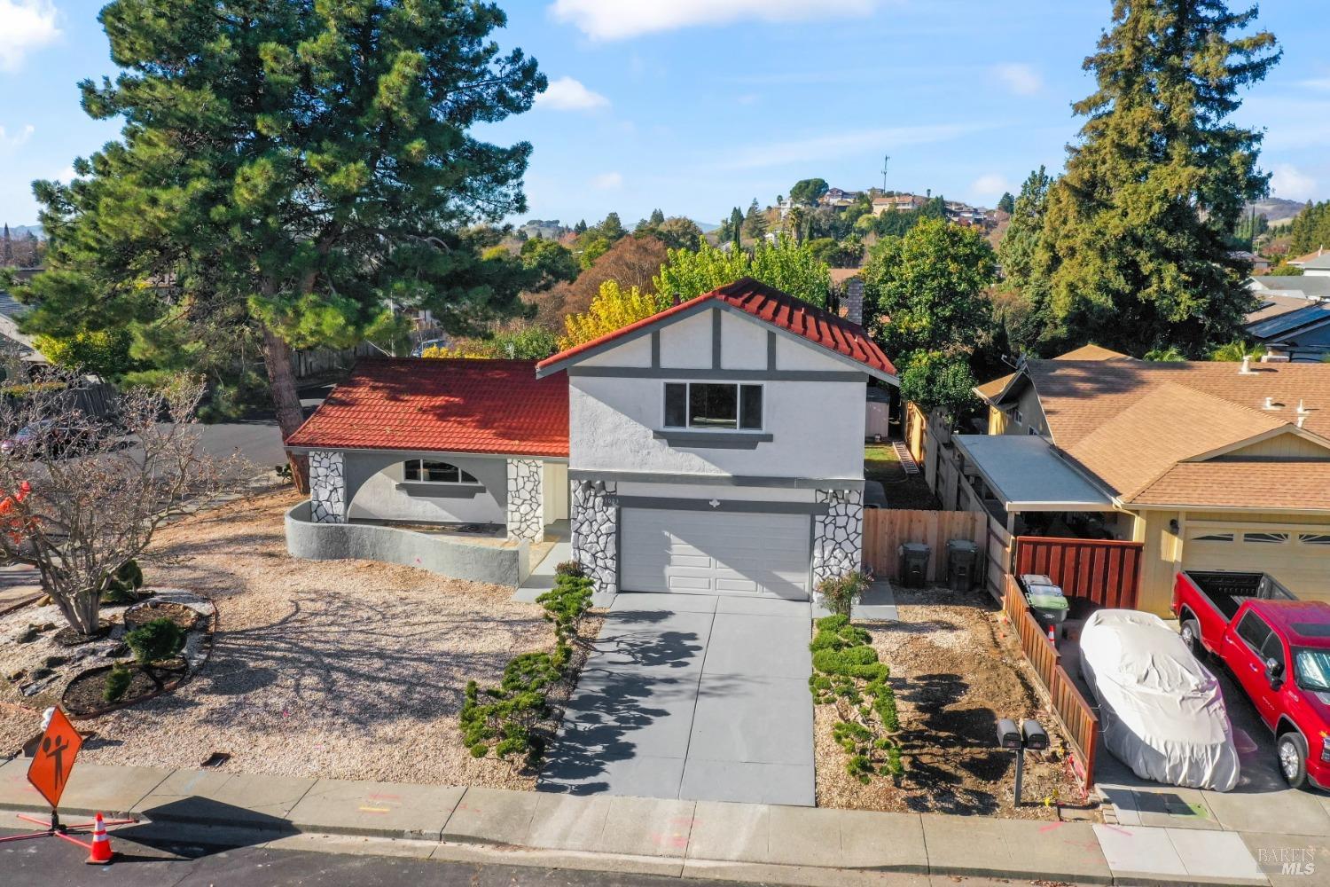 Detail Gallery Image 3 of 46 For 3003 Redwood Dr, Fairfield,  CA 94533 - 3 Beds | 2/1 Baths