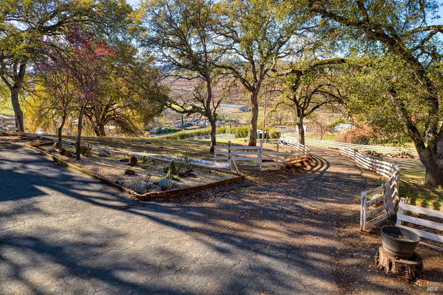 Detail Gallery Image 65 of 75 For 9196 Upper Lake Lucerne Rd, Upper Lake,  CA 95485 - 3 Beds | 3/1 Baths