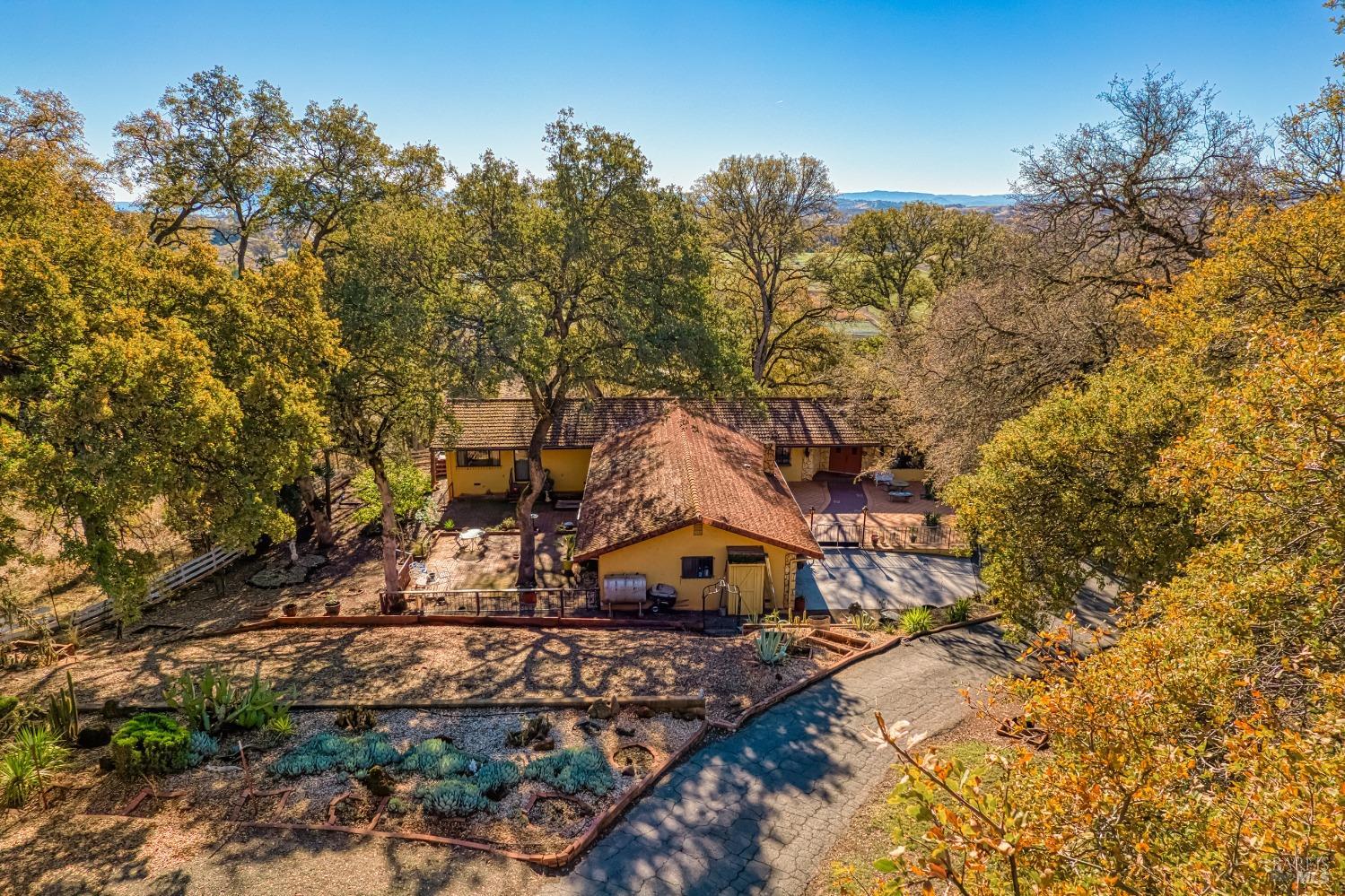 Detail Gallery Image 54 of 75 For 9196 Upper Lake Lucerne Rd, Upper Lake,  CA 95485 - 3 Beds | 3/1 Baths